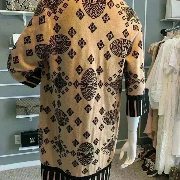 Chicos - Picture 10 of 11